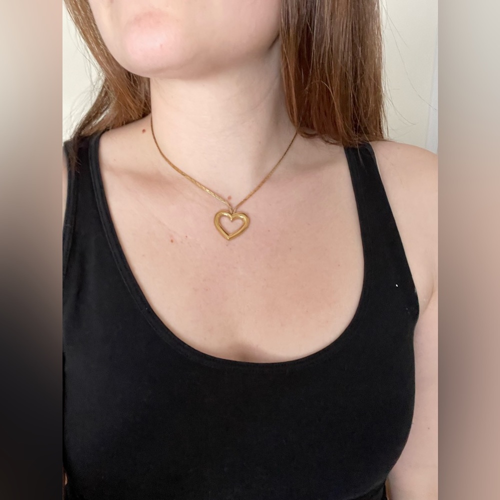 Nina Ricci Heart Necklace - Vintage Choker 7.5in